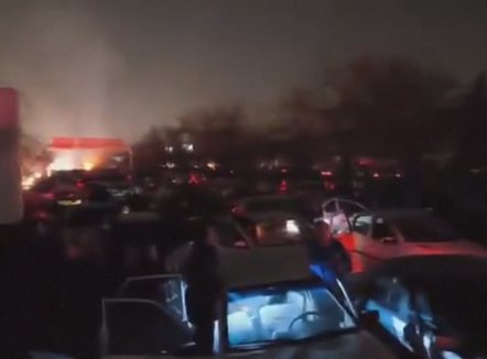 “Të shtëna direkte në kokë”, Trump gati të nis bombardimet në Iran, Izraeli ngre alarmin