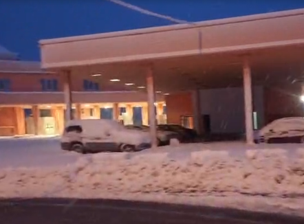 Borë dhe ngrica, situatë e vështirë në qarkullimin e mjeteve në Pogradec