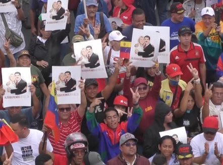 “Po ia dalim mbanë, jemi luftëtarë”, Maduro dhe gruaja e tij flasin nga burgu në Nju Jork