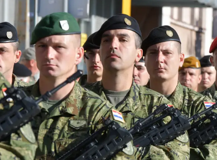 Kroacia rikthen shërbimin ushtarak pas 17 vjetësh