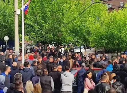 ​Arrestohet një person nën dyshimet për sulm ndaj KFOR-it dhe Policisë së Kosovës