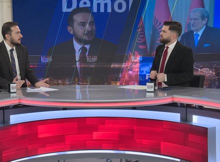 Salianji në emisionin “Off the Record”: Berisha është simbol në PD, më frymëzojnë idetë e Çurçillit