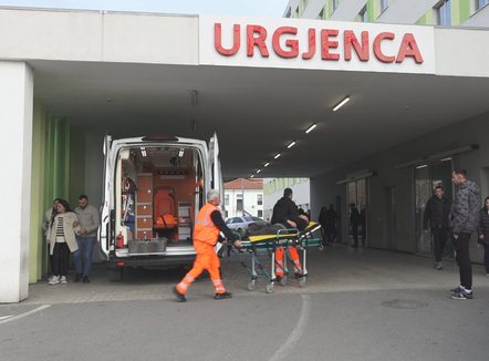 Mbeti në errësirë, rrezikoi pacientët, QSUT me 3 burime energjie, punon vetëm një