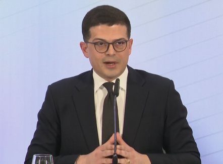 Ministri Vengu: Rishikim strategjik i Mbrojtjes, rritje pagash dhe rritje e numrit të personelit ushtarak