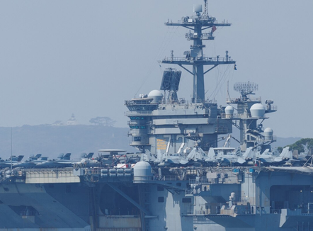 SHBA përgatitet për të sulmuar Iranin? Aeroplanmbajtëse me mijëra trupa në Lindjen e Mesme