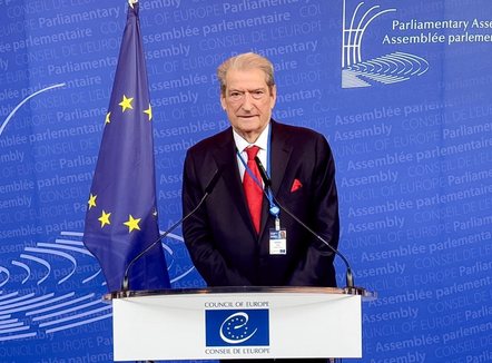 Berisha në Strasburg: Narkoshteti i Ramaduros rrezikon sigurinë e Europës! Terapia konvertuese, agresion çnjerëzor ndaj fëmijëve nga ekstremi i majtë i Sorosit