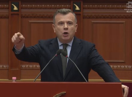 “Lapangjozët duhet të përballen me drejtësinë”, Balla-Bardhit: Të mbani përgjegjësi edhe ju që i ushqeni me para
