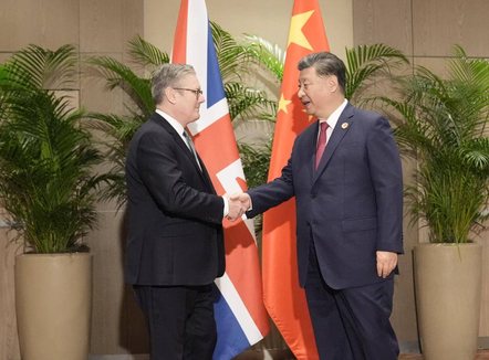 Flirtimi me “Dragoin”, kryeministri britanik nis vizitën historike në kinë: 8 vite pa shkelur