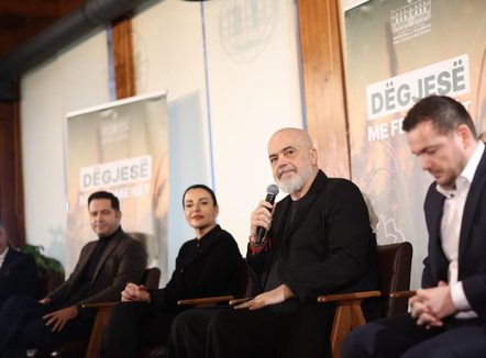 Rama debat me fermerin: Nuk i mbyllim kufijtë për ty