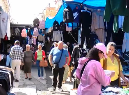 Këshilli Bashkiak Vlorë miraton krijimin e dy tregjeve të përkohshme ambulante