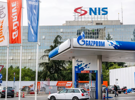 Ambasadori rus në Serbi: Negociatat për NIS-in nuk janë kryer, por janë në drejtimin e duhur