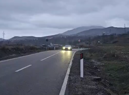 Bllokimi i rrugës në Librazhd devijon qarkullimin e mjeteve