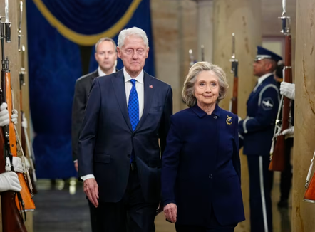   Clinton kreu fluturime me avionin privat të Epstein