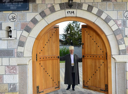 Dënohet në Zvicër “sheh-imami” nga Kosova: Luksin e shfrenuar e financoi duke mashtruar me energji kriminale