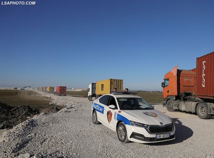 Si u fshehën mbetjet e rrezikshme brenda 102 kontejnerëve? Detaje nga hetimet e Prokurorisë 