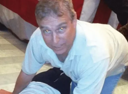 Pas publikimit të dokumenteve të reja të dosjes Epstein, Mbreti përzë vëllain nga Londra