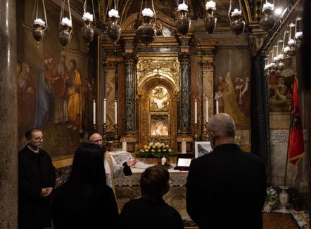 Rama në Vatikan viziton bazilikën e Zojës së Këshillit të Mirë: Askush nuk e ka shkelur më parë