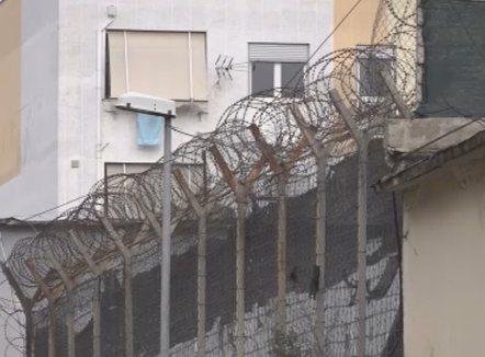 A2 zbardh draftin. Amnistia, kush del nga burgu dhe kujt i ulet dënimi