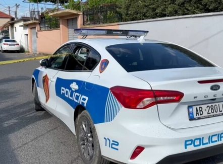 Parandalohet shpërthimi i një automjeti në Vrinë, shoferi pikas eksplozivin gjatë lëvizjes