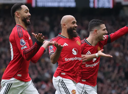 Fitorja e katërt radhazi, Manchester United 