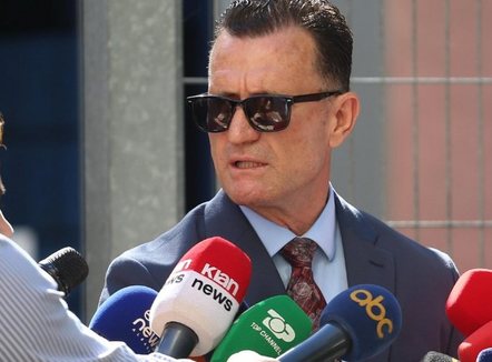 Dhunohet avokati Kujtim Cakrani, sulmohet në një pikë karburanti, përfundon në spital