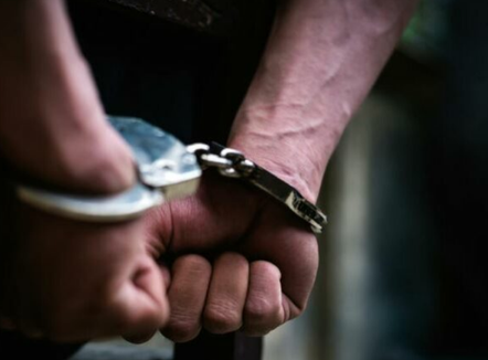 Shpërndante foto dhe video me përmbajtje seksuale me të mitur, dërgohet për gjykim një shtetas