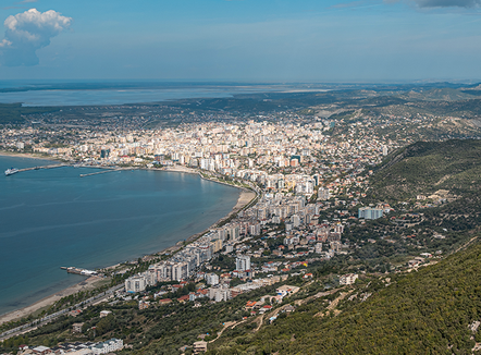 Bie kërkesa për prona në Vlorë. Italianët tërhiqen nga blerjet, pritet sezoni turistik