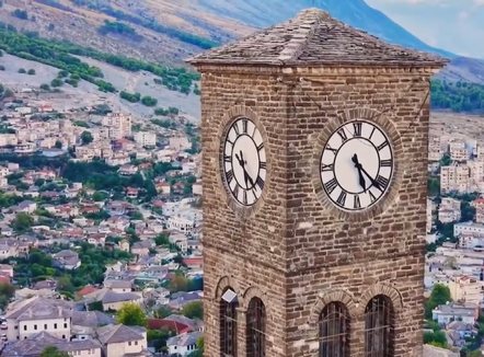 Orëndreqësi Ajdin Gjini, jeta e lidhur me sahatin e kalasë së Gjirokastrës