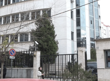 Nuk denoncuan ndërtimin e paligjshëm, pezullohen përgjegjësi dhe dy inspektorë të IMT 