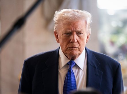 SHBA do sulmojë Iranin? Trump dërgon aeroplanmbajtësen më të madhe në botë në rajon