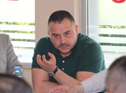 Akuzohet për ”gjobëvënie”, lihet në burg Elio Laze