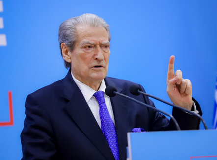 Berisha: Vetëm dorëheqja e Ramës e zgjidh këtë krizë të rrezikshme. I nxorën karton të zi në Bruksel