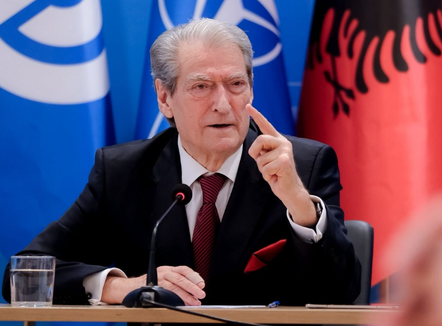 Berisha: Rama po sillet si lopë e çmendur, kërkon të korruptojë gjykatësit kushtetues