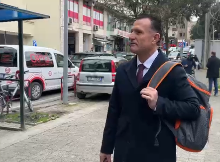 Rikthehet avokati i Metës: Jam be, bejlerët nuk thyhen