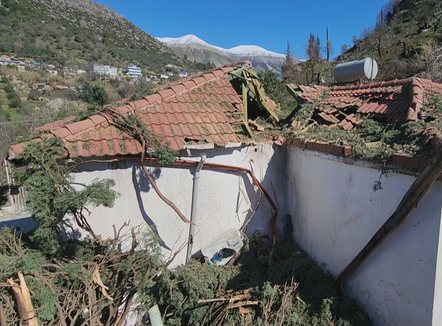 Alarmi në Delvinë, pas zjarreve të verës te shirat dhe rrëshqitjet e dimrit