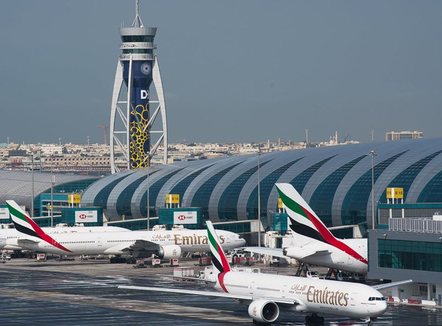 Konflikti në Lindjen e Mesme, aeroporti i Dubait pezullon të gjitha operacionet