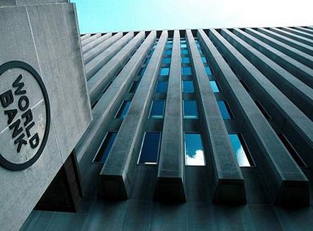 Egjipti përfiton 300 milionë dollarë shtesë nga Banka Botërore pas pasojave të luftës në Iran