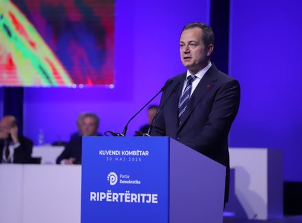“Ne duruam dhe fituam dhe ju do të fitoni!” Deputeti i VMRO-DPMNE: Partia jonë mbështet PD-në
