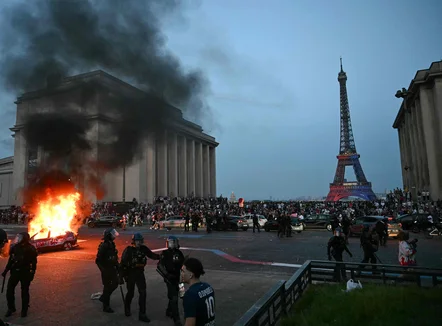 416 të arrestuar në Francë pas festimeve të 