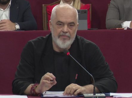 Rama për projektin e Zvërnecit: Po zhvillohet në tokë private, laguna nuk preket