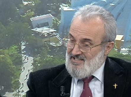 “Terapia hormonale, rrufe në qiell të hapur”, teologu: Kurrë mos hyfshim në Europë nëse këto janë rregullat