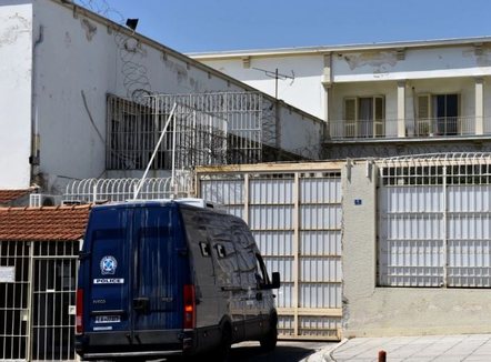 Alarm në burgun e Korydallos, I burgosuri shqiptar arratiset gjatë kohës së ushqimit