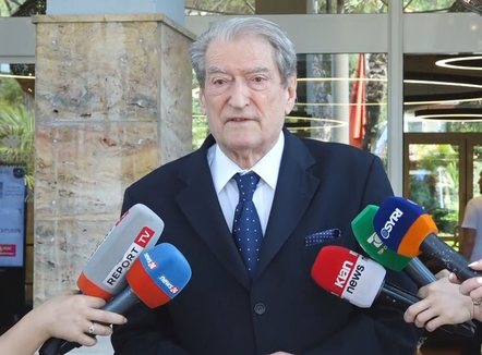 A ndatë ndonjë shqetësim në takimin me Metën? Berisha: Burgosja politike, farsë e montuar me porosi të Ramës