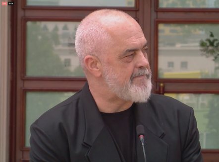 Protestuesit kërkojnë dorëheqjen, Rama: Film i vjetër, përfaqësoj të paktën 800 mijë shqiptarë