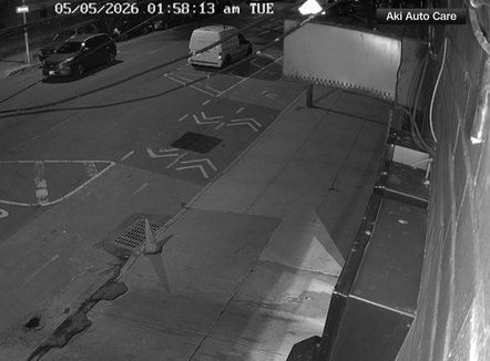 Misteri i frikshëm në New York, njerëzit hyjnë dhe dalin në pusetat e qytetit, ku shkojnë?