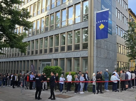 Diaspora voton në zgjedhjet e parakohshme në Kosovë, nis procesi në 18 vende të botës