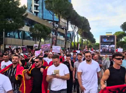 Nga Zvërneci në Tiranë, dita e shtatë e protestave qytetare. Marshim në drejtim të Kryeministrisë