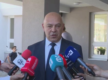 Voton kreu i AAK, Ademi apel qytetarëve të dalin në votime 
