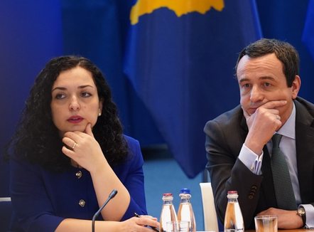 “Bashkimi i partive opozitare, rrëzon Kurtin”, gazetari tregon skenarët e mundshëm