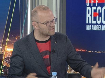 “Shumica në shesh janë demokratë” Kalaja: PD-ja të mos kompleksohet, të dalë në protestë